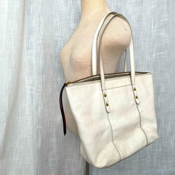 Fossil White Pebbled Leather Laptop Bag - Picture 1 of 7